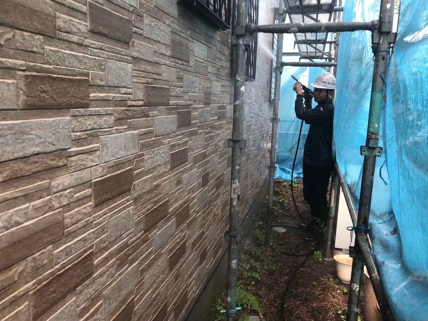 3D849FB2-A950-4B2F-ACD5-4C45E5A5D08A 2